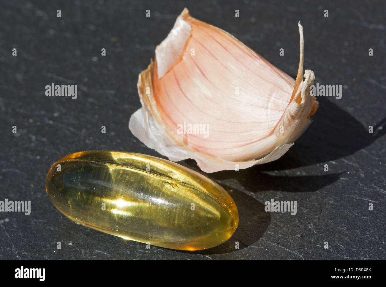 A garlic capsule containing 1000mg of garlic macerate, with the