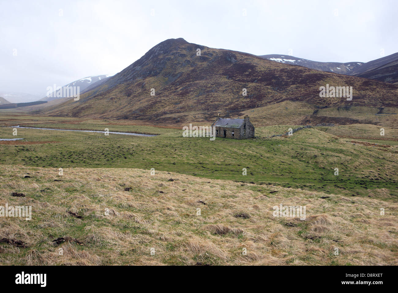 Deserted cottage in Glen Shee in the Scottish Highands Stock Photo