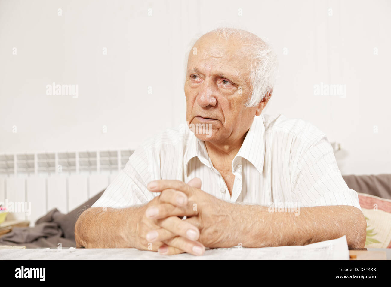 Senior man white shirt hi-res stock photography and images - Alamy