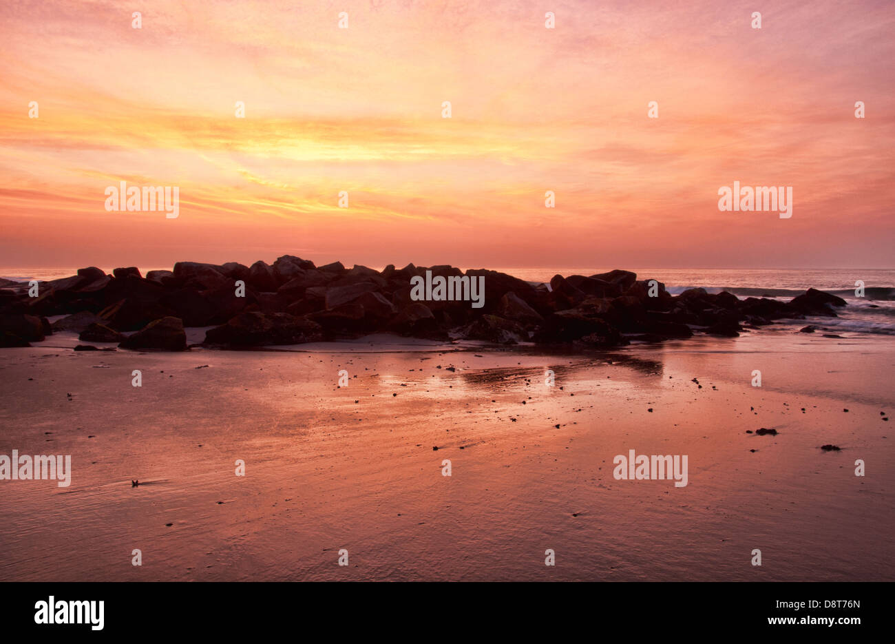 Beautiful morning sunrise on the Atlantic Stock Photo - Alamy