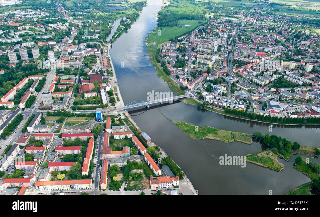 City bridge in frankfurt oder germany hi-res stock photography and ...