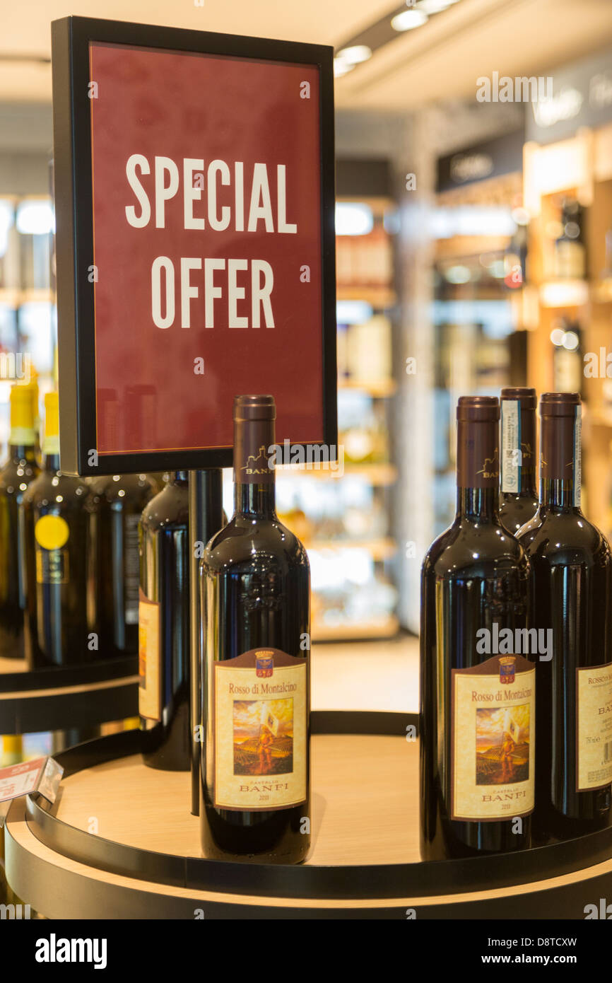 wine for sale, duty free shop Fiumicino Airport, Rome, Italy Stock Photo