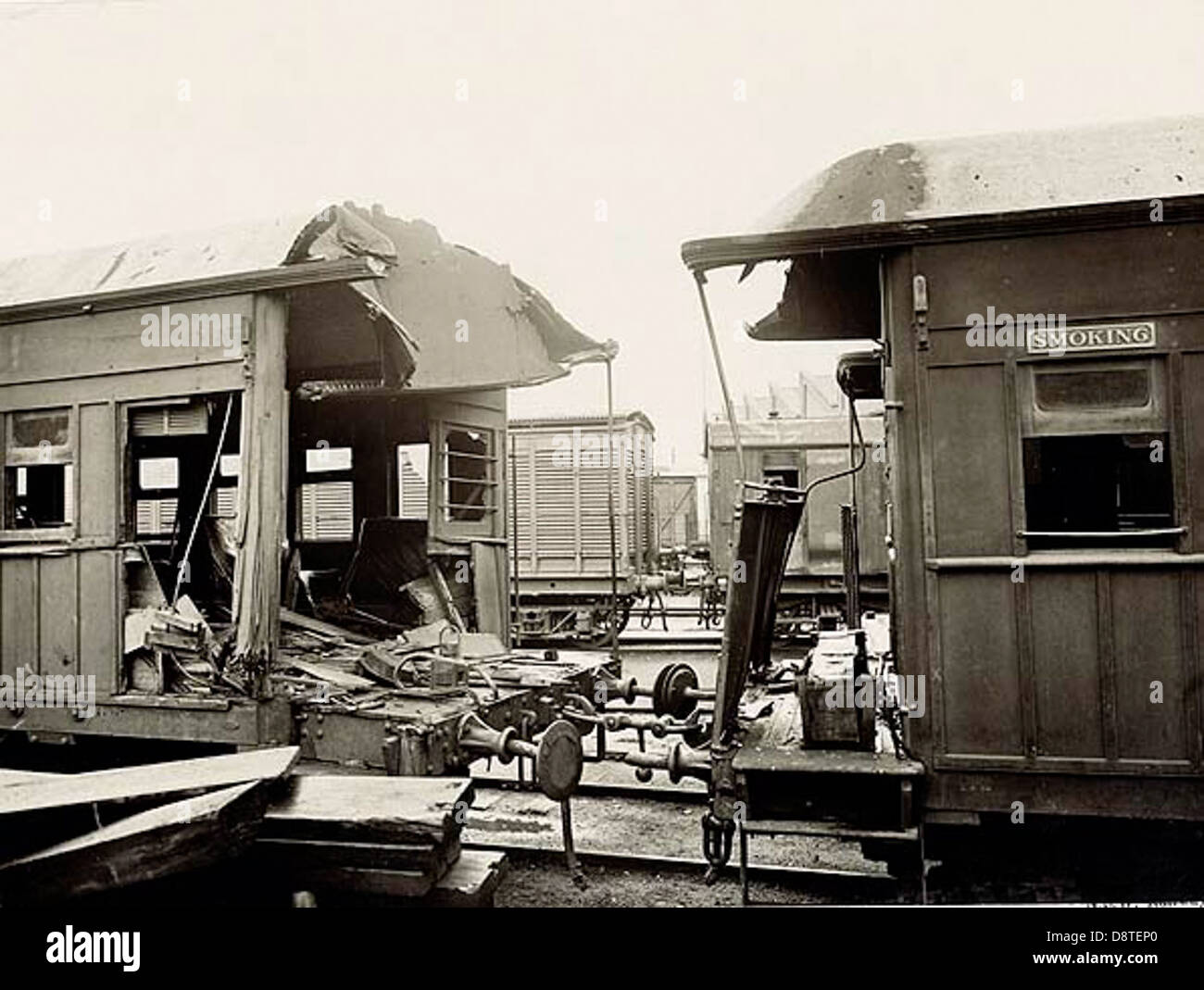 Train crash 1920s hi-res stock photography and images - Alamy