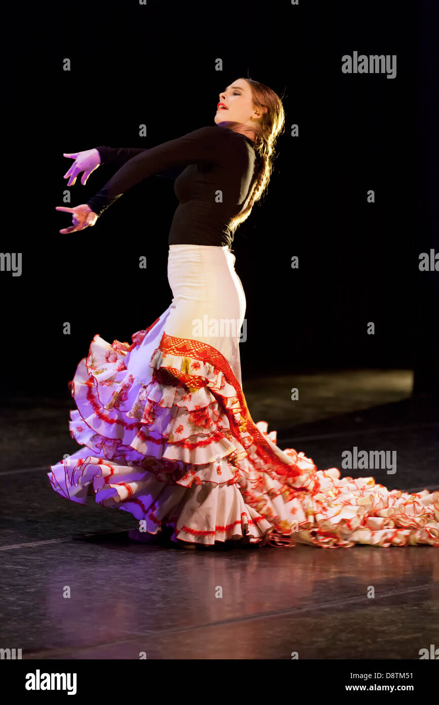 Flamenco dancer, Yjastros Dance Company, Rodey Theatre, Albuquerque