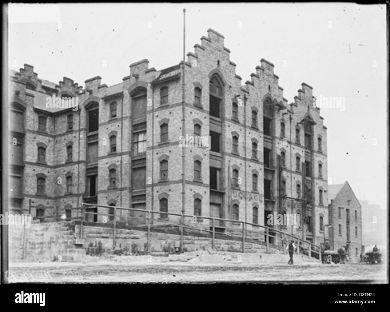 Grafton Bond Store with horsedrawn wagon handling materials Stock