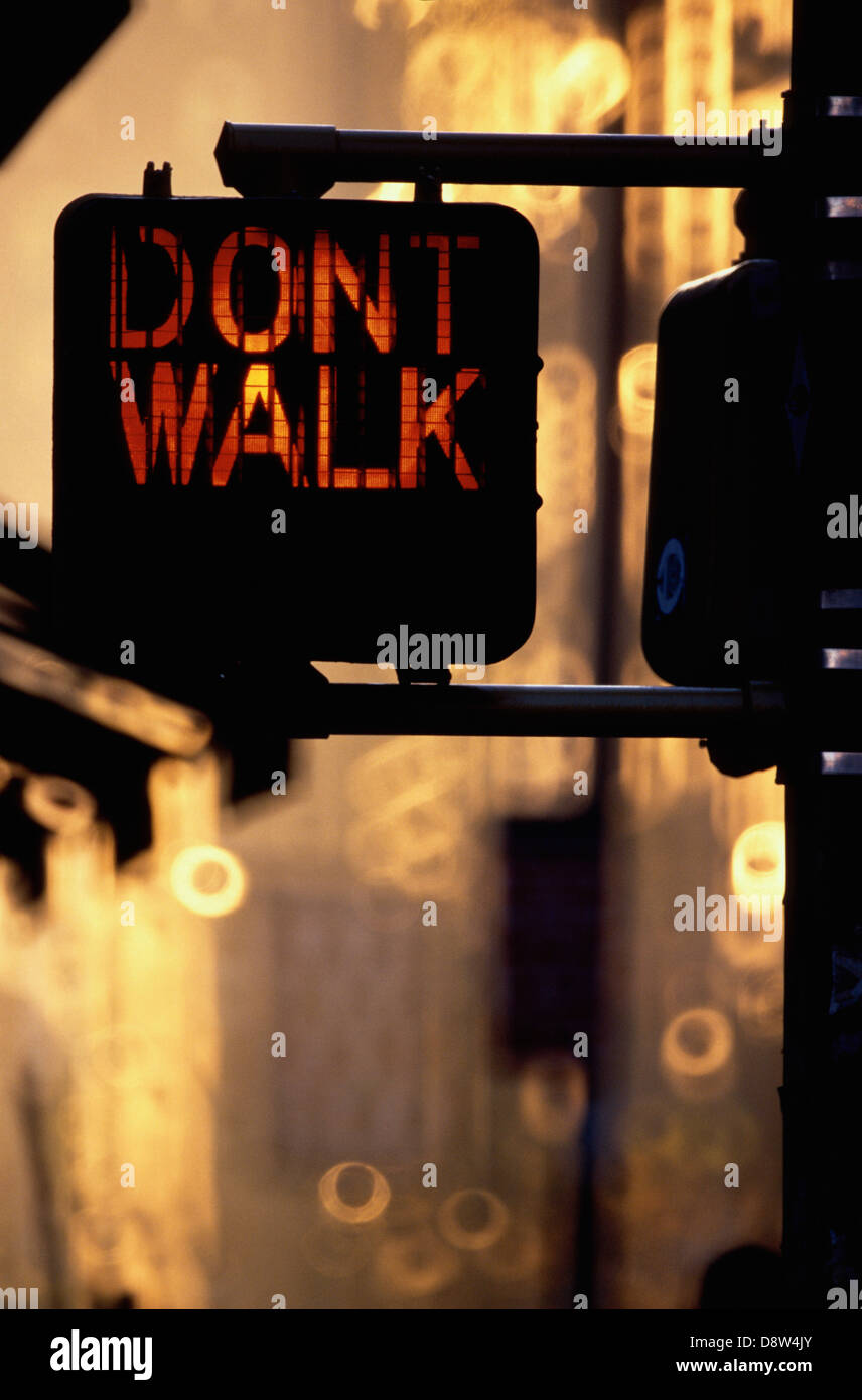 Pedestrian dont walk sign usa hi-res stock photography and images - Alamy