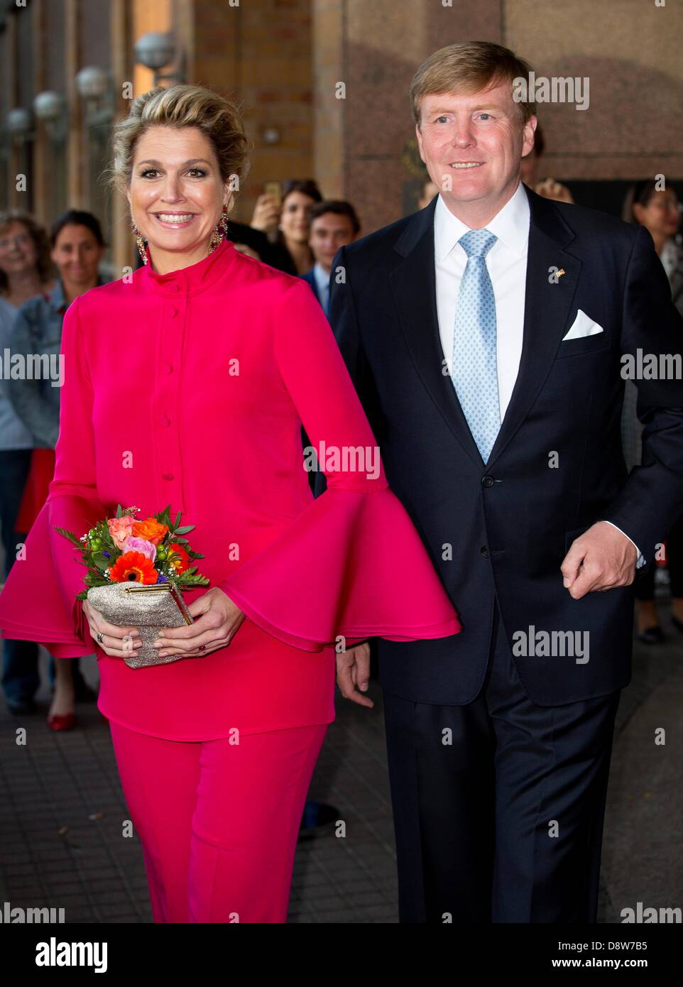 Baden-Wuerttemberg, Germany. 4th June 2013. King Willem-Alexander and Queen Maxima of The Netherlands visit the Mercedes-Benz museum, designed by Dutch designer UN Studio by Ben van Berkel, in Stuttgart, Germany, 4 June 2013. The King and Queen are in Germany for a two day official visit. Photo: Patrick van Katwijk / NETHERLANDS AND FRANCE; OUT/dpa/Alamy Live News Stock Photo
