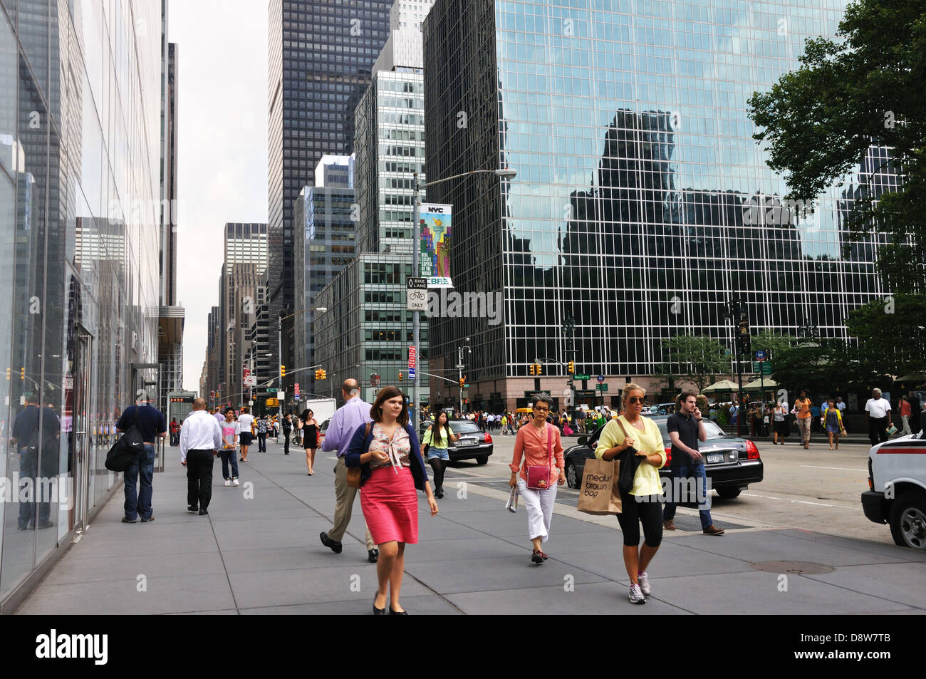 New York City street Stock Photo - Alamy