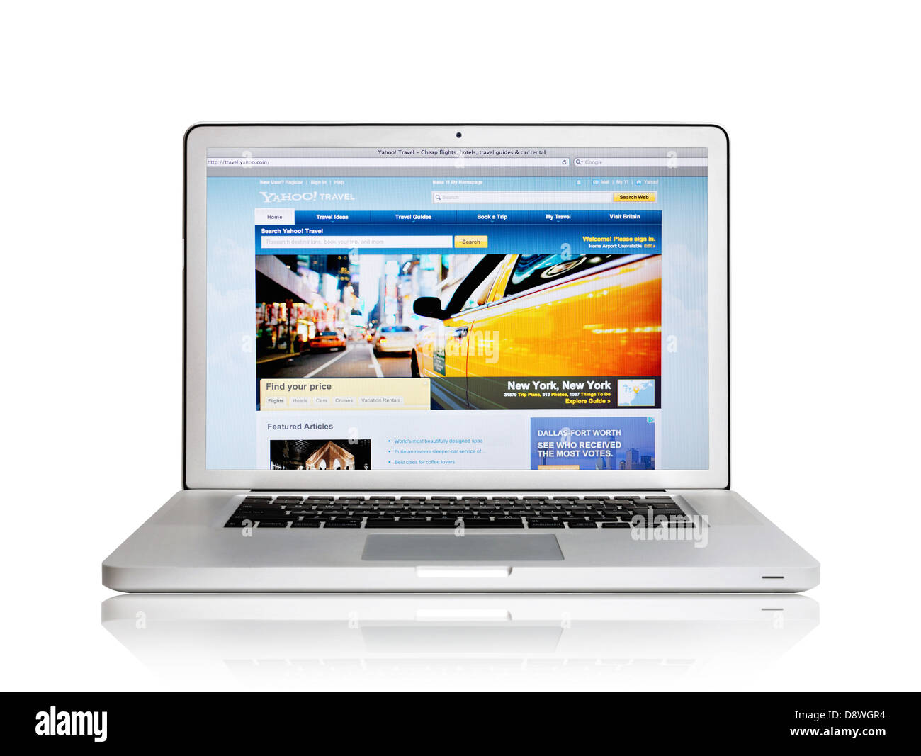 Laptop screen showing Yahoo Travel website - online travel information Stock Photo