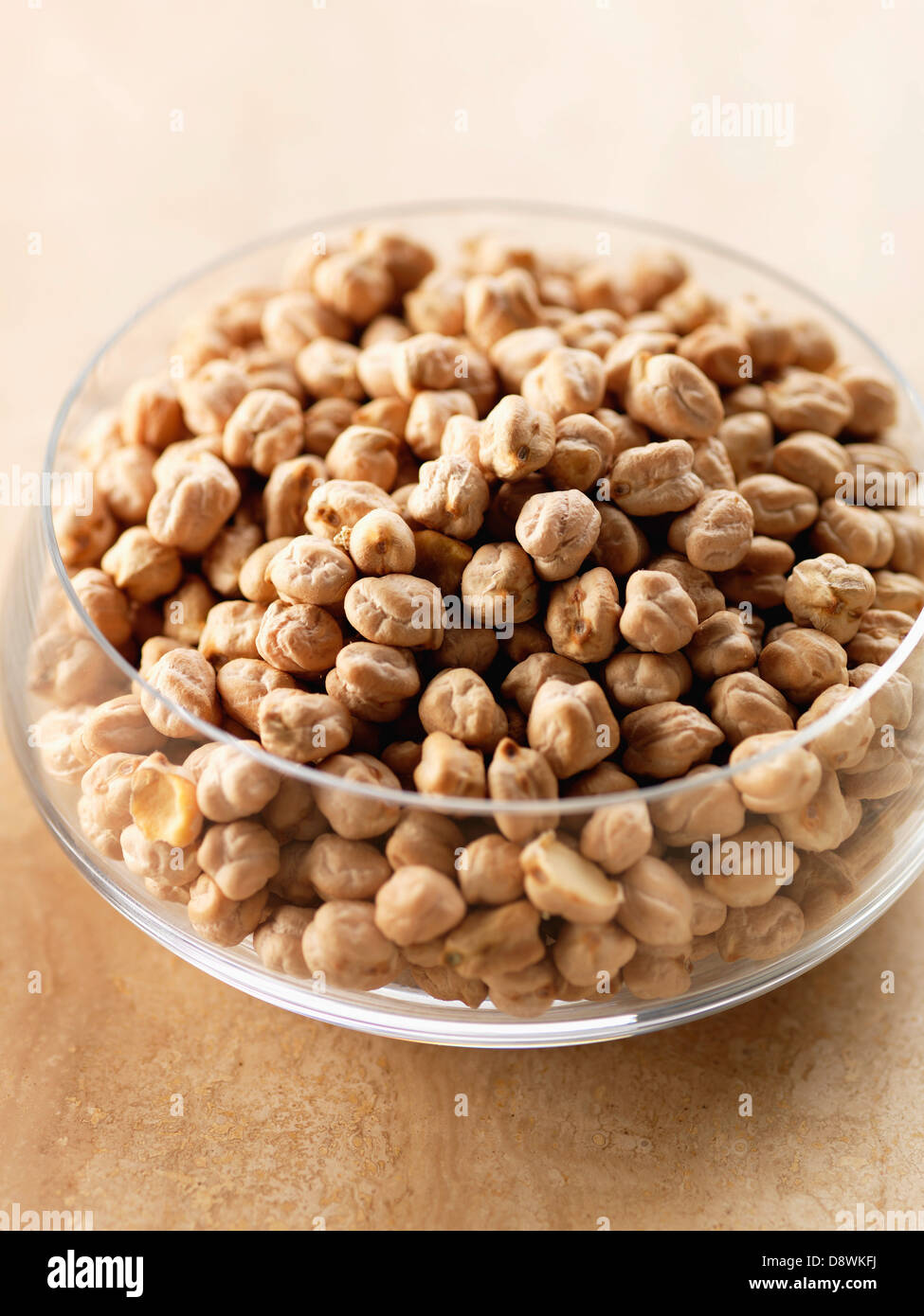 Bowl of chickpeas hi-res stock photography and images -