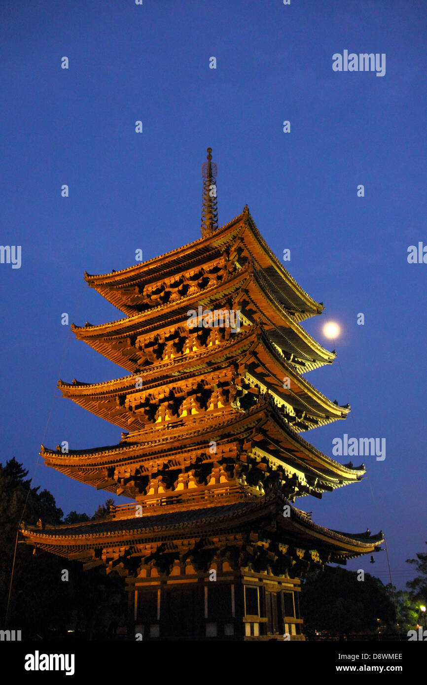 Kofuku ji Goju no to five storied pagoda  in moonlight 