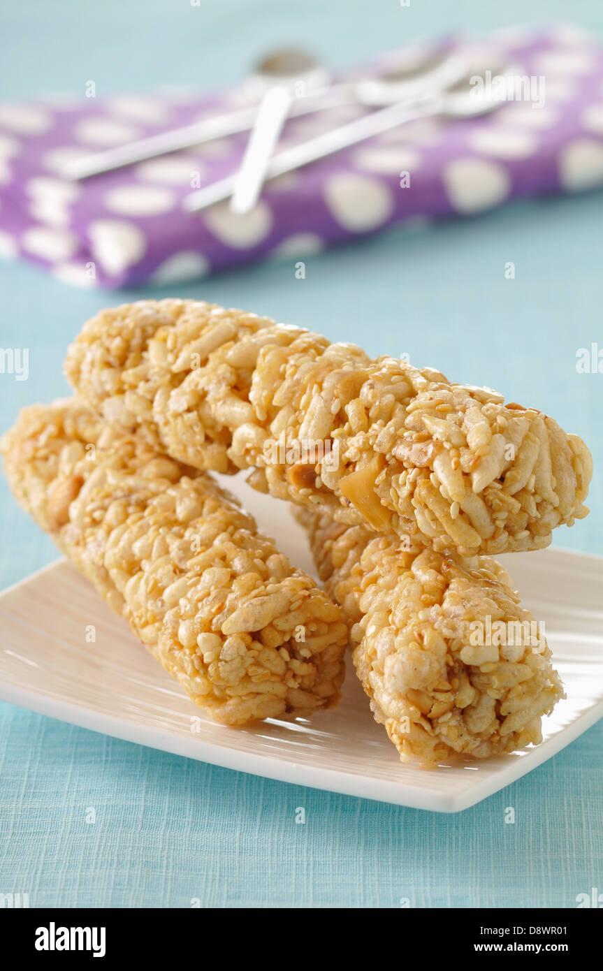 Puff rice coconut crackers Stock Photo Alamy