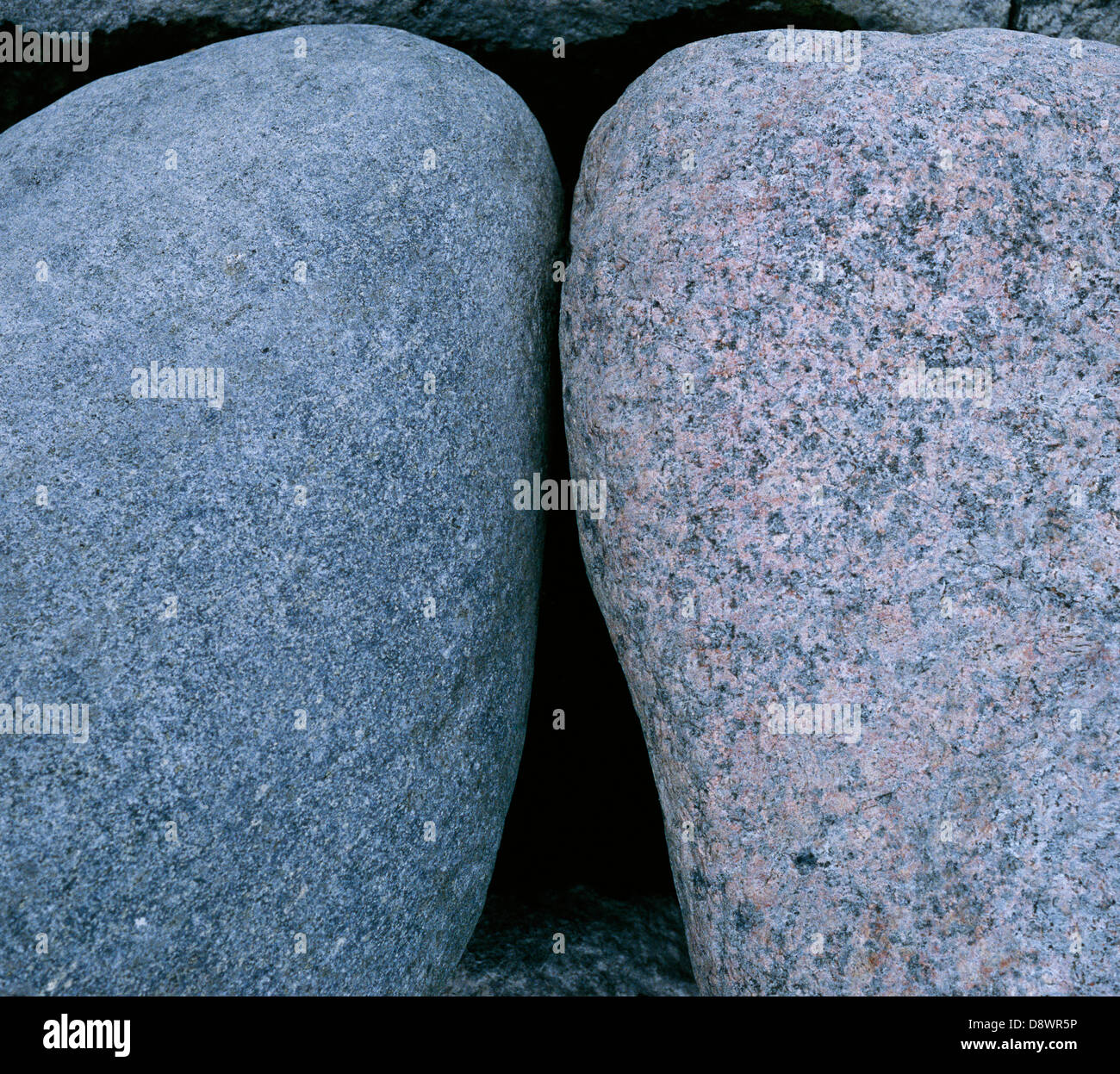Identical stones hi-res stock photography and images - Alamy