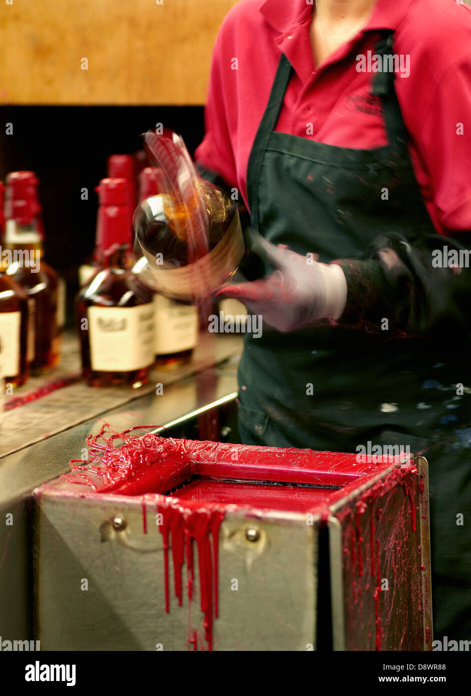 Bottle sealing wax hi-res stock photography and images - Alamy