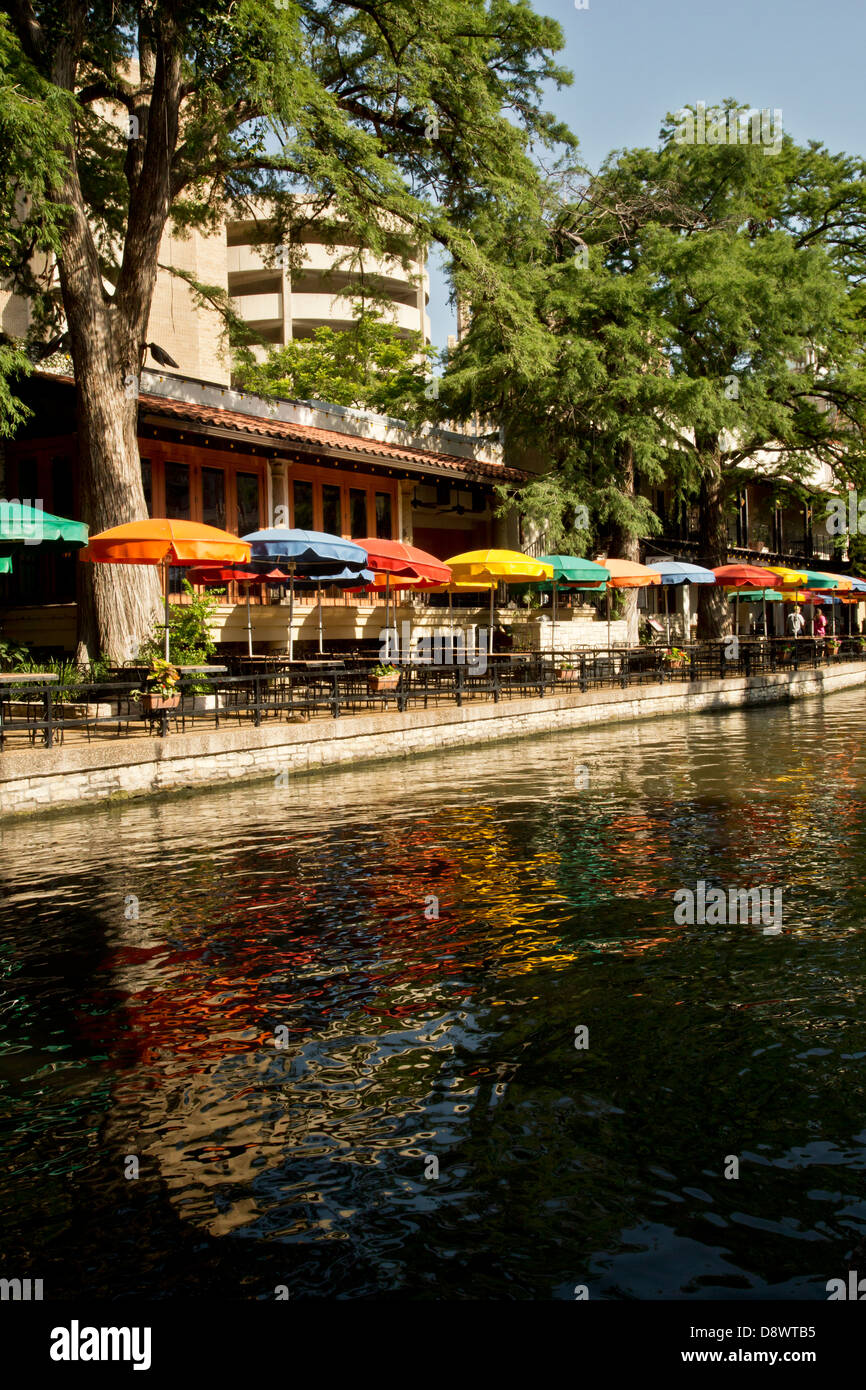 San Antonio Riverwalk Umbrellas High Resolution Stock Photography and ...
