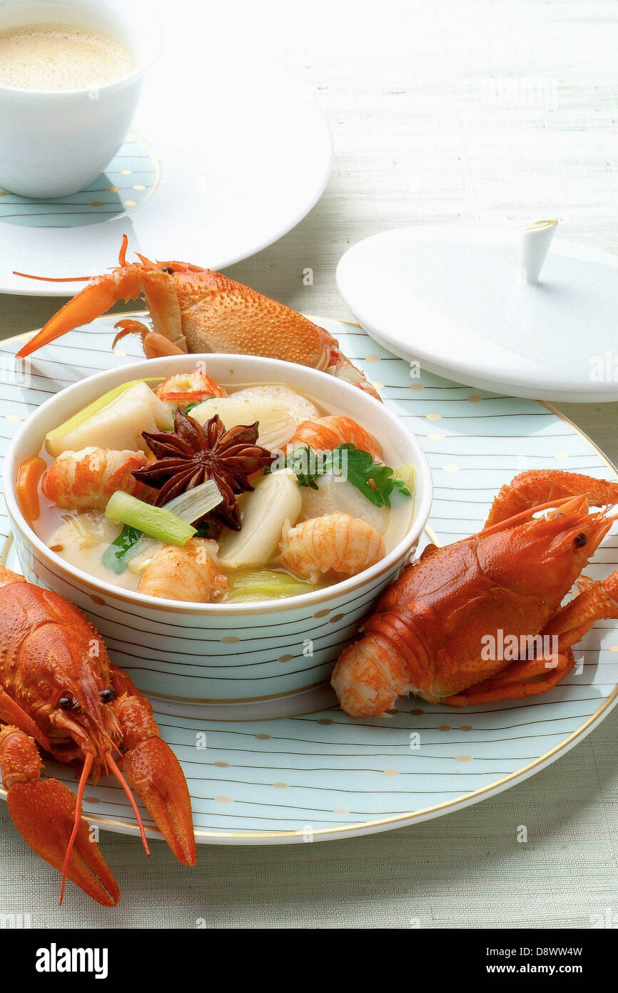 Crayfish shellfish broth hires stock photography and images Alamy