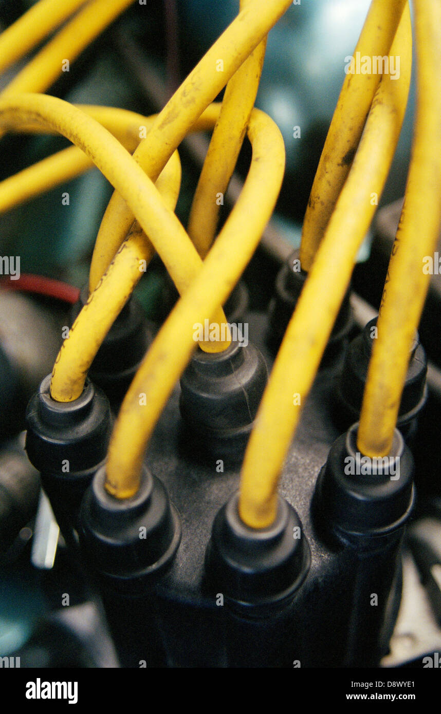 Motor Rip Cords Power cords hi-res stock photography and images - Alamy
