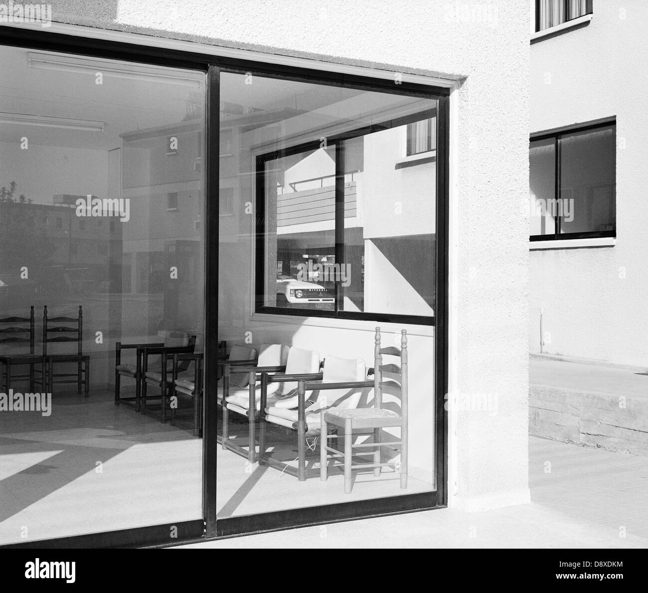 Waiting room exterior Black and White Stock Photos & Images Alamy