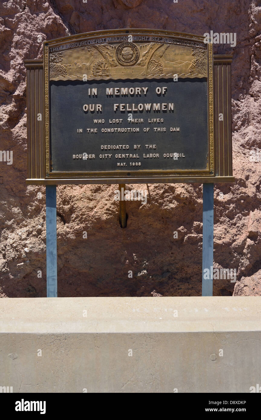 Plaque commemorates the men who died building the Hoover Dam Stock Photo