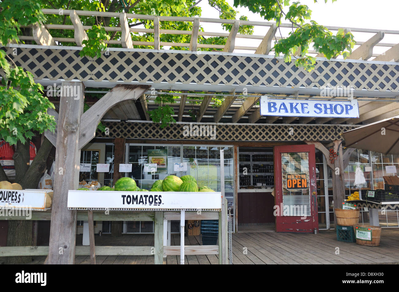 Amish bakery hires stock photography and images Alamy