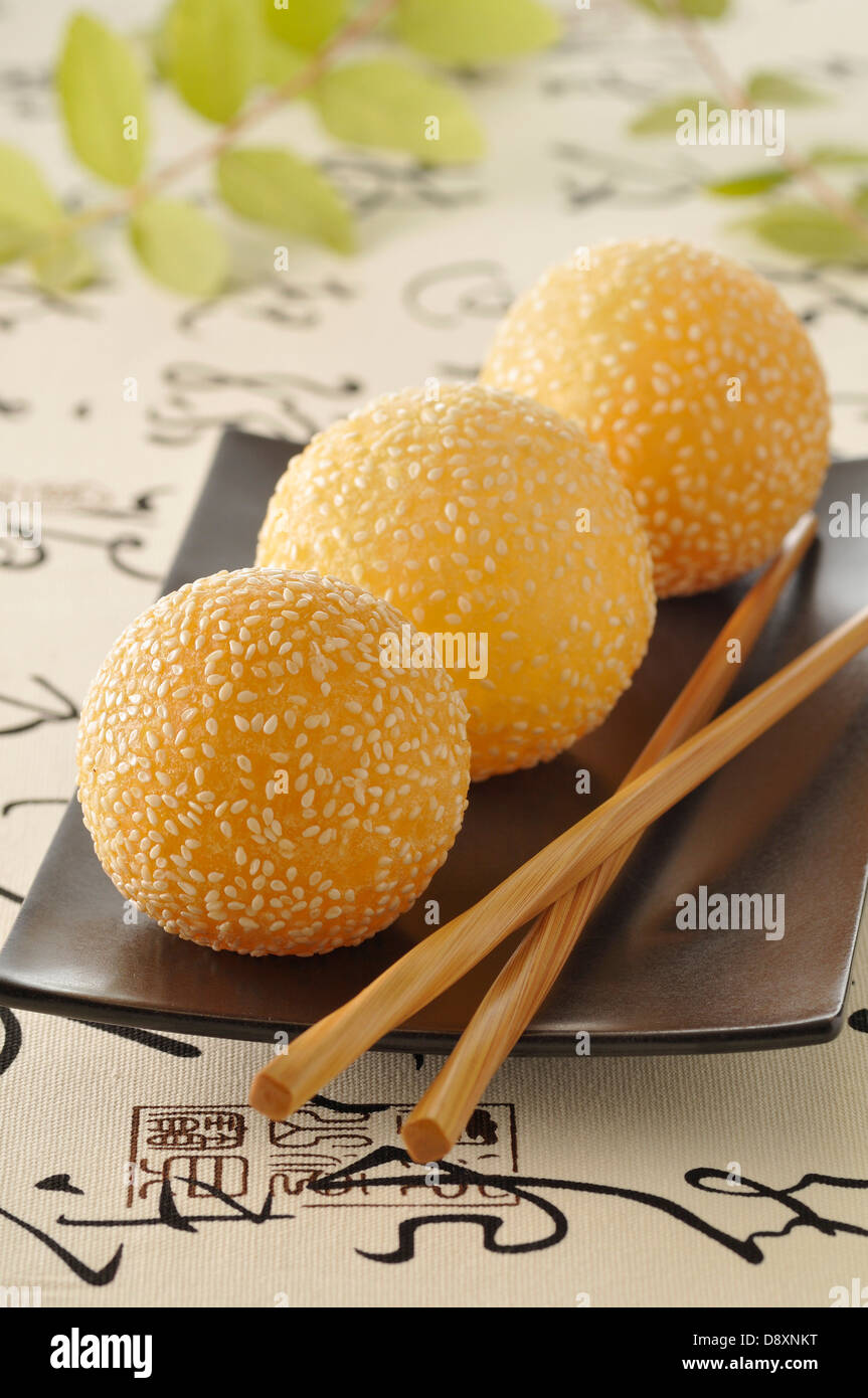 Chinese golden fried balls coated in sesame seeds Stock Photo Alamy