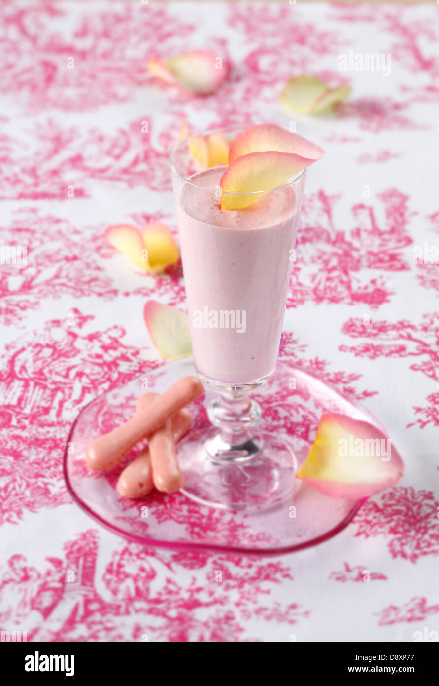 Ice rose milk hi-res stock photography and images - Alamy