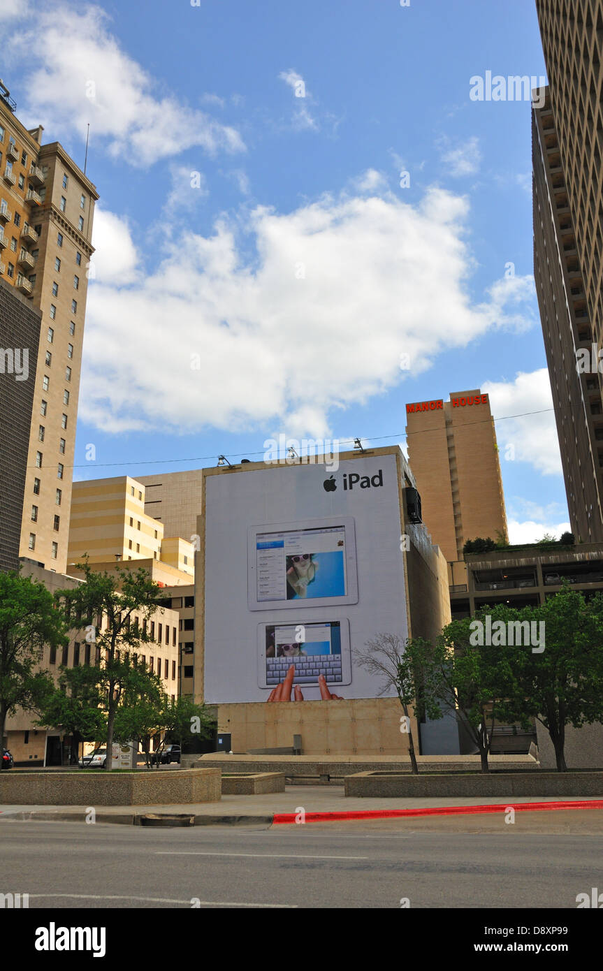 Apple store in dallas hi-res stock photography and images - Alamy