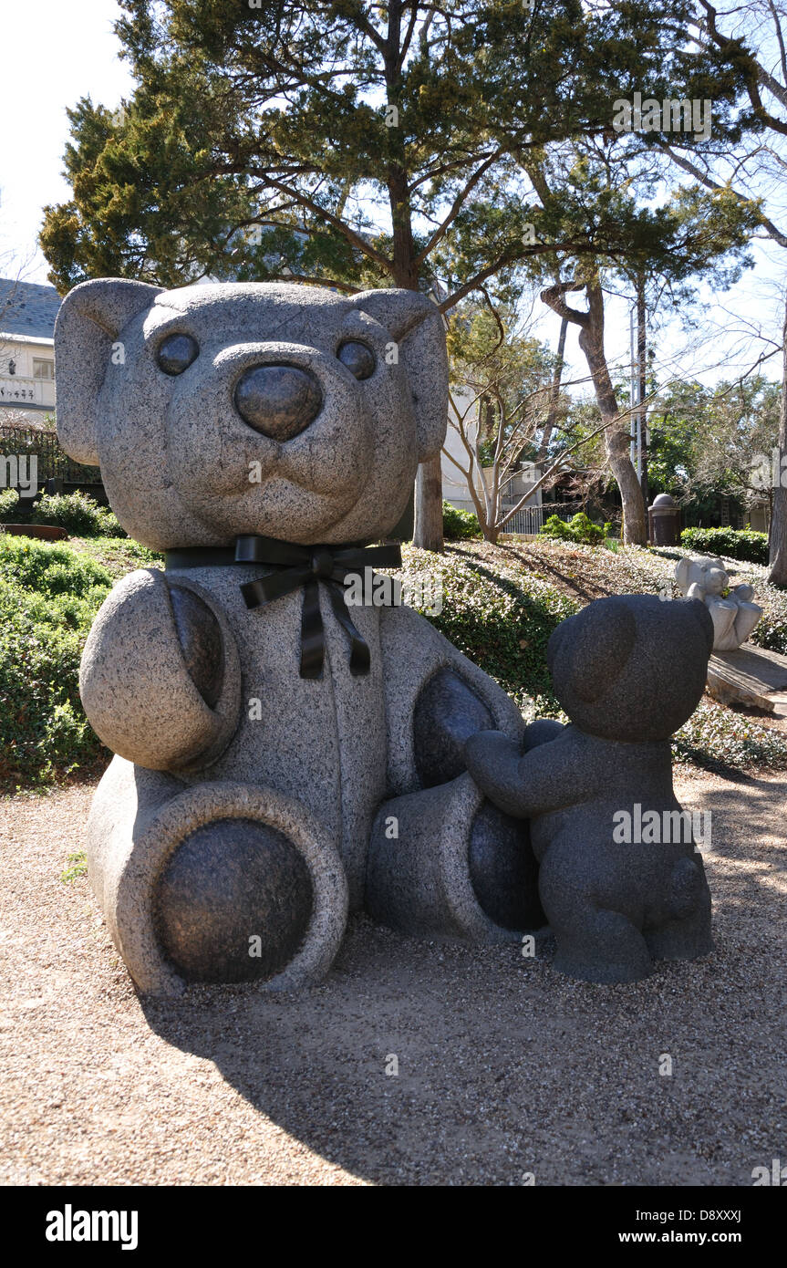 Sculpture Sculpture Teddy Bear Bears Highland Park Hi Res Stock Sculpture Sculpture Teddy Bear Bears Highland Park Hi Res Stock