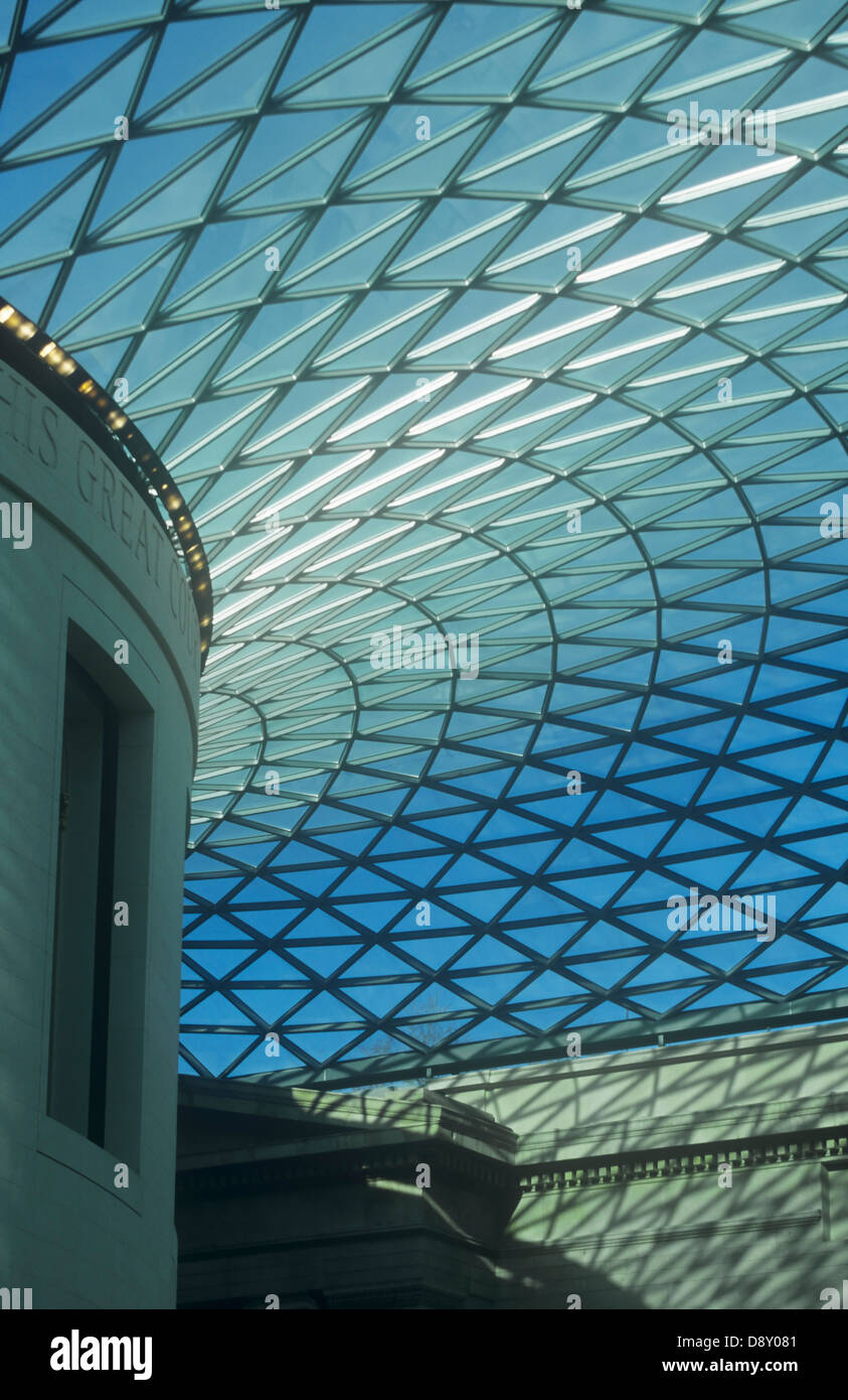 ENGLAND, London, British Museum Interior of the Great Court and Reading Room domed roof designed by Sydney Smirke. Stock Photo