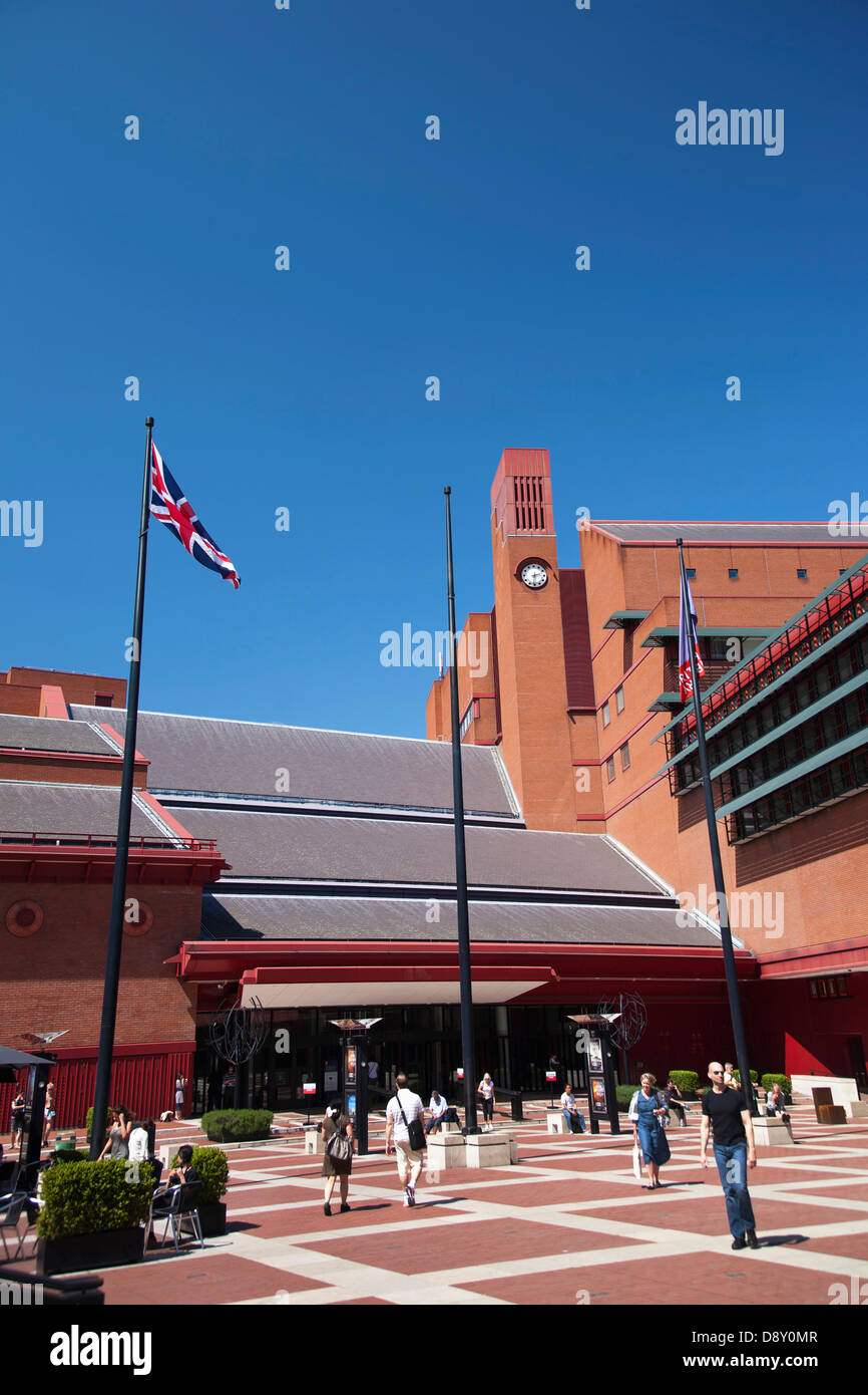 The British Library courtyard Euston Road British Isles Center European Great Britain History Historic Londres Northern Europe Stock Photo