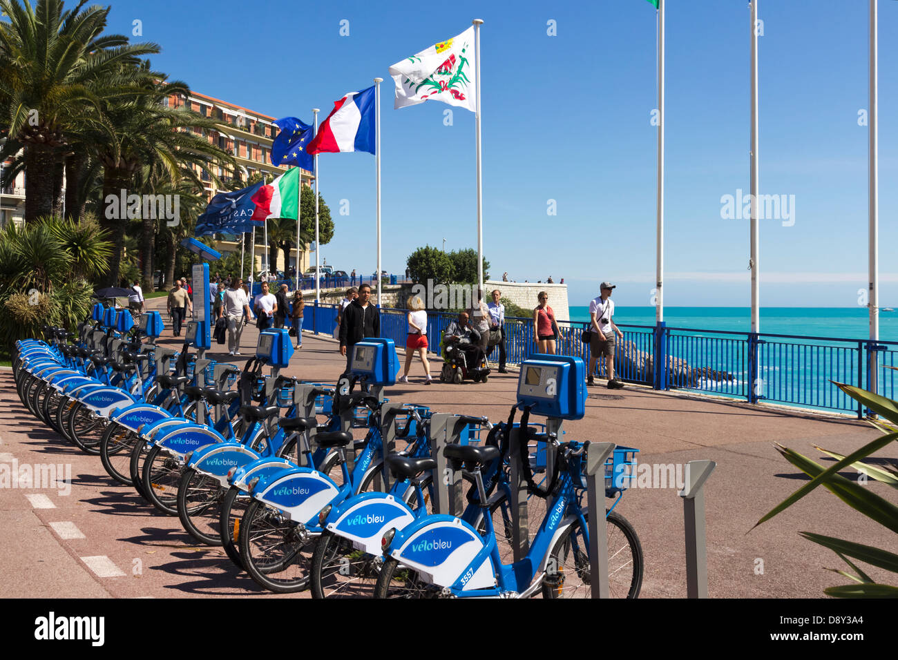 Velo Bleu Rental Bikes at Quai des Etats Promenade Nice Provence Stock