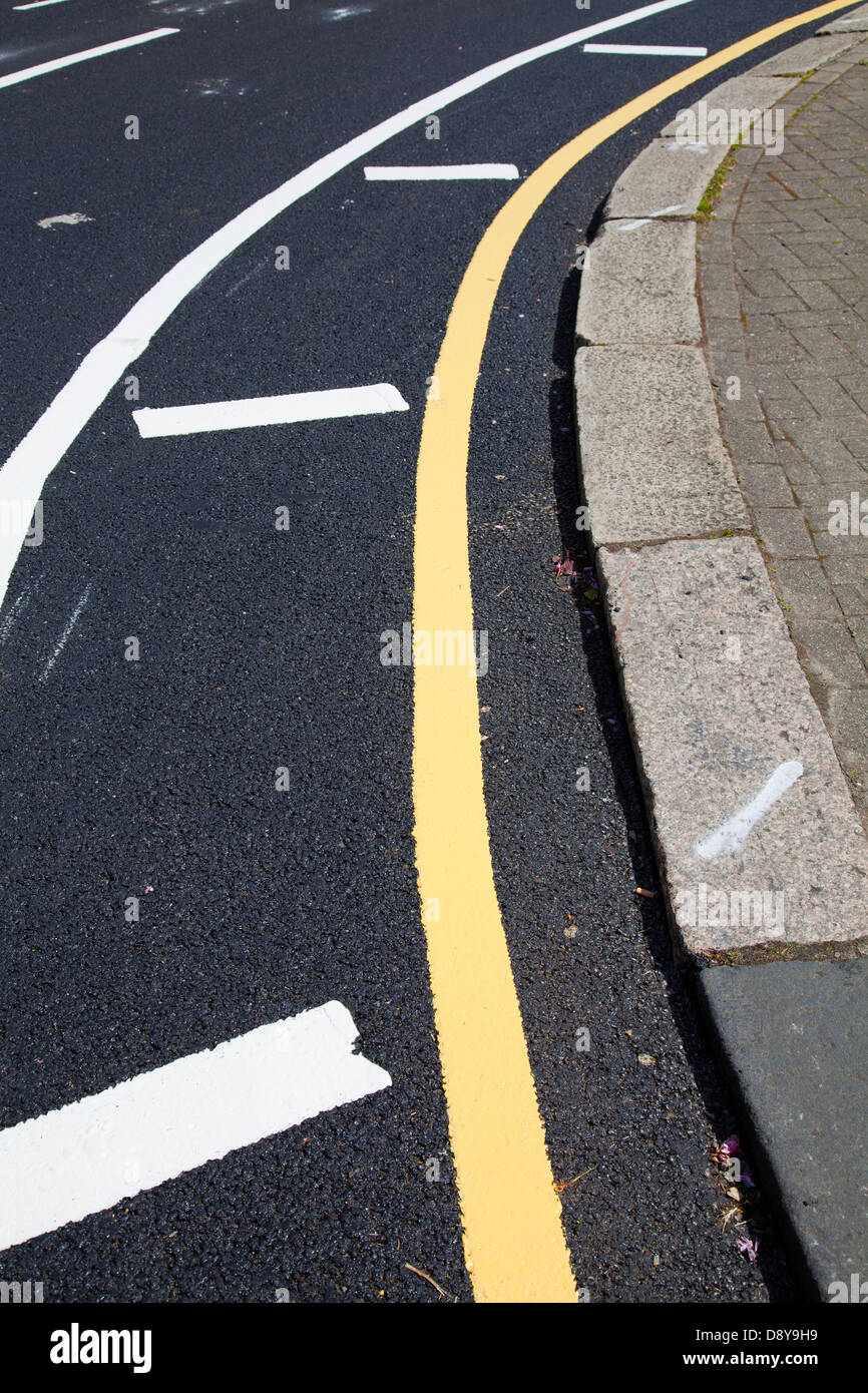 Keep clear road marking hires stock photography and images Alamy
