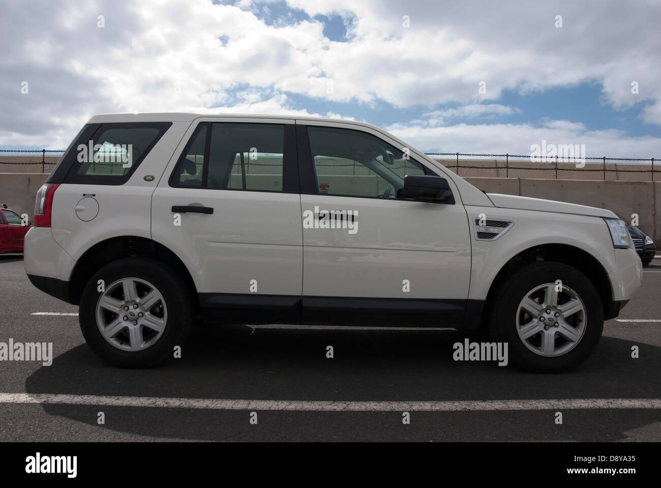 White 2013 Land Rover Freelander 2 TD4 Automatic Stock Photo