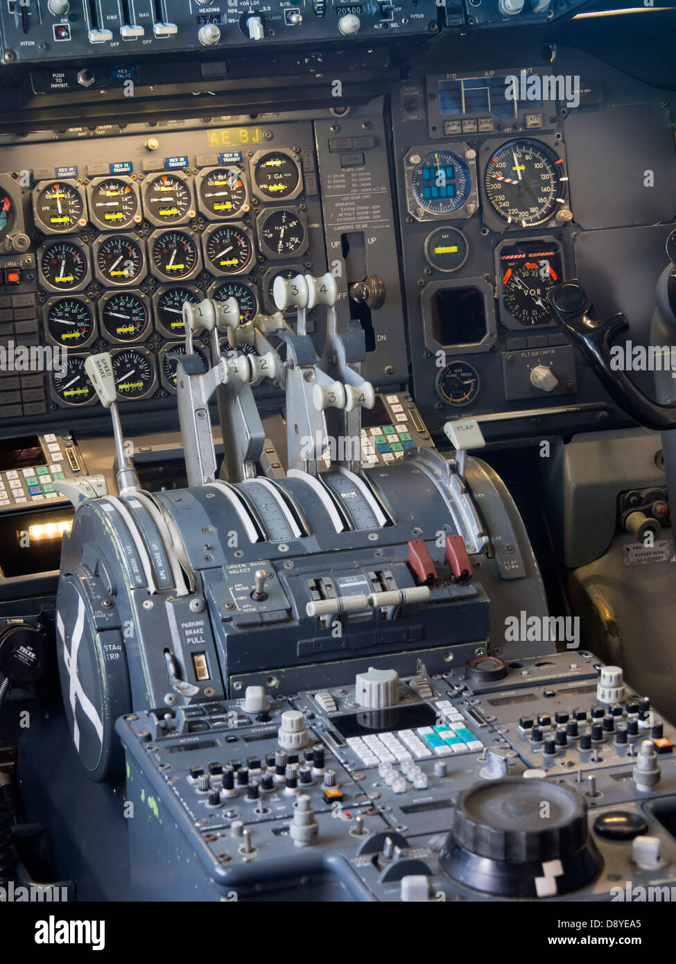 Boeing 747 200 Cockpit Boeing 747 200 Cockpit