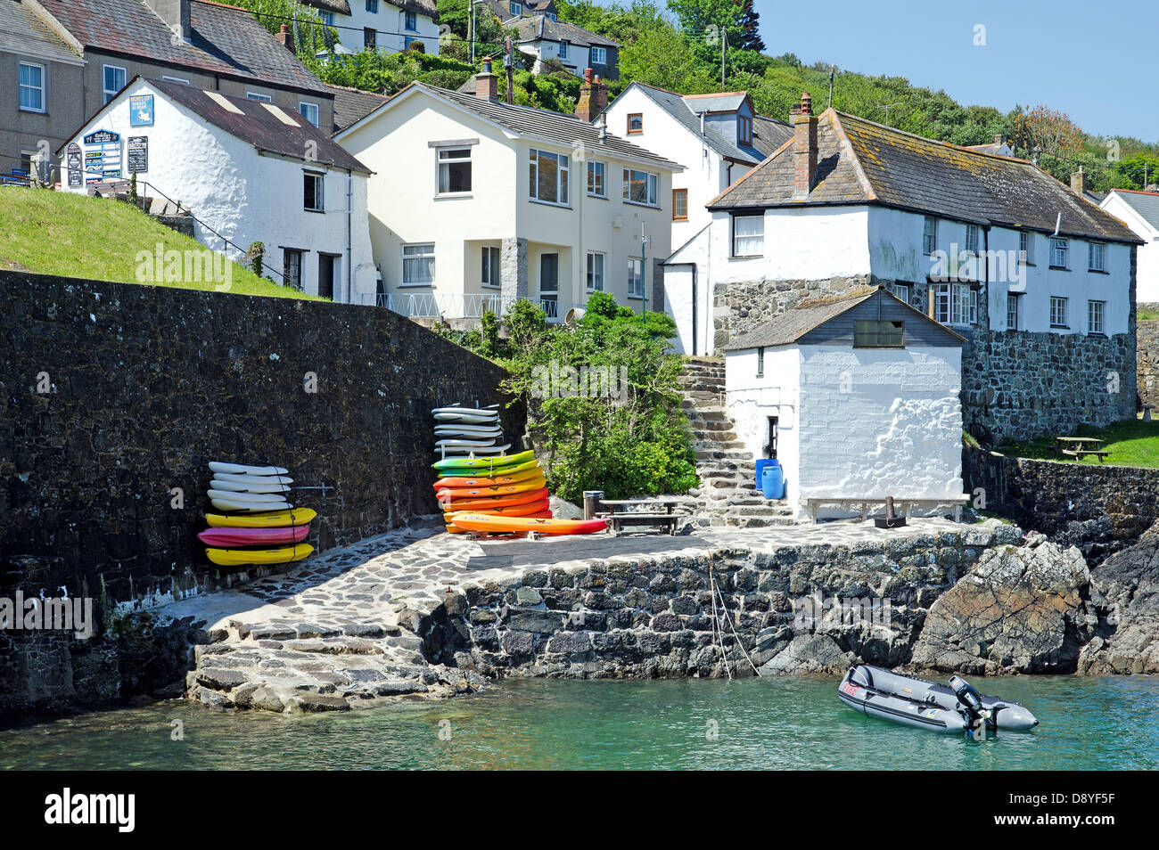 Cottages by the harbour in Coverack, Cornwall, UK Stock Photo