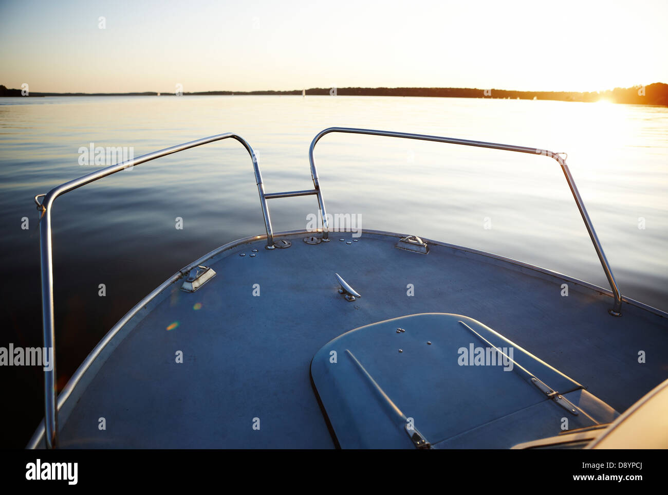 Sunset sea boat hi-res stock photography and images - Alamy