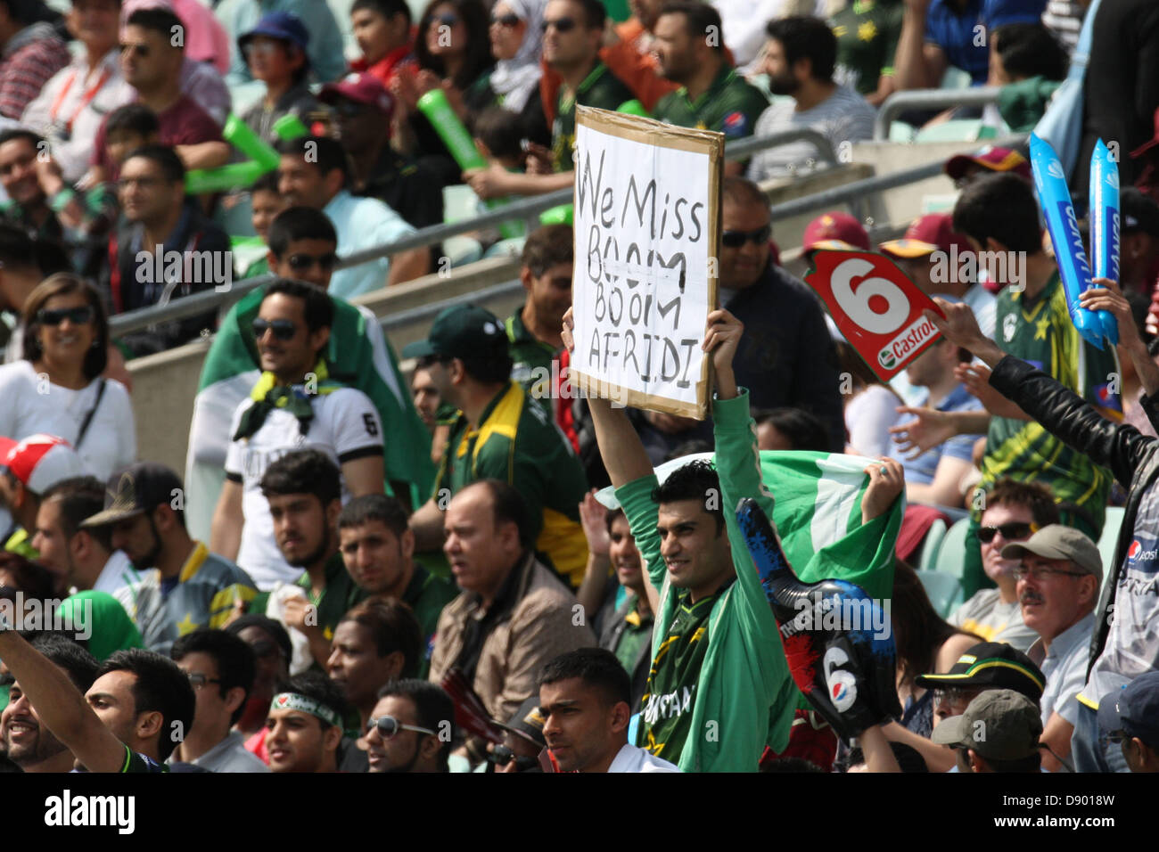 London, UK. 7th June 2013.  Pakistan Fans during the ICC Champions Trophy Group B fixture between Pakistan and West Indies from The Oval. Credit:  Action Plus Sports Images/Alamy Live News Stock Photo