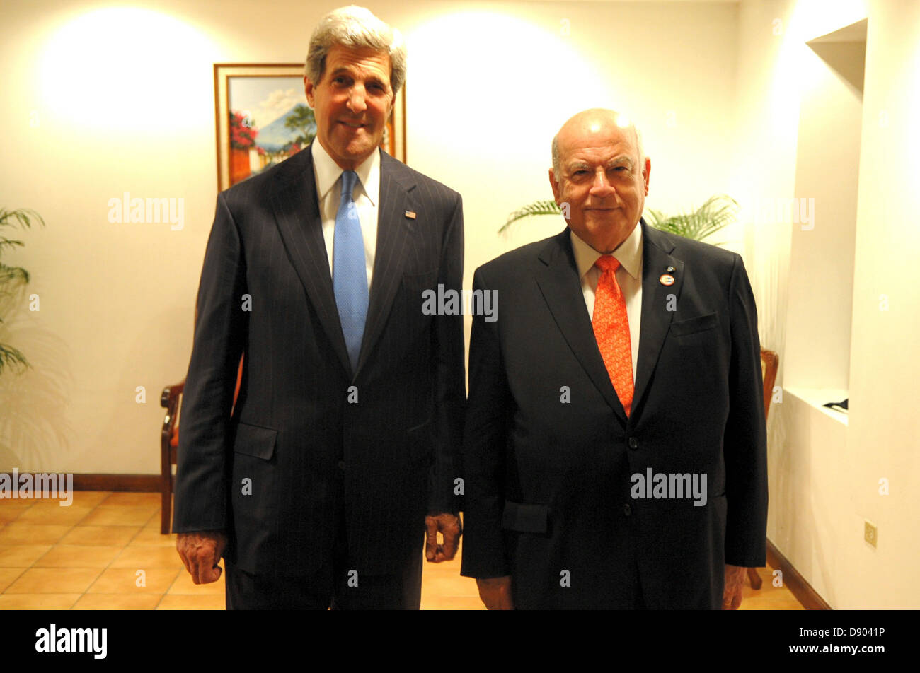 Secretary Kerry Meets With OAS Secretary General Insulza Stock Photo