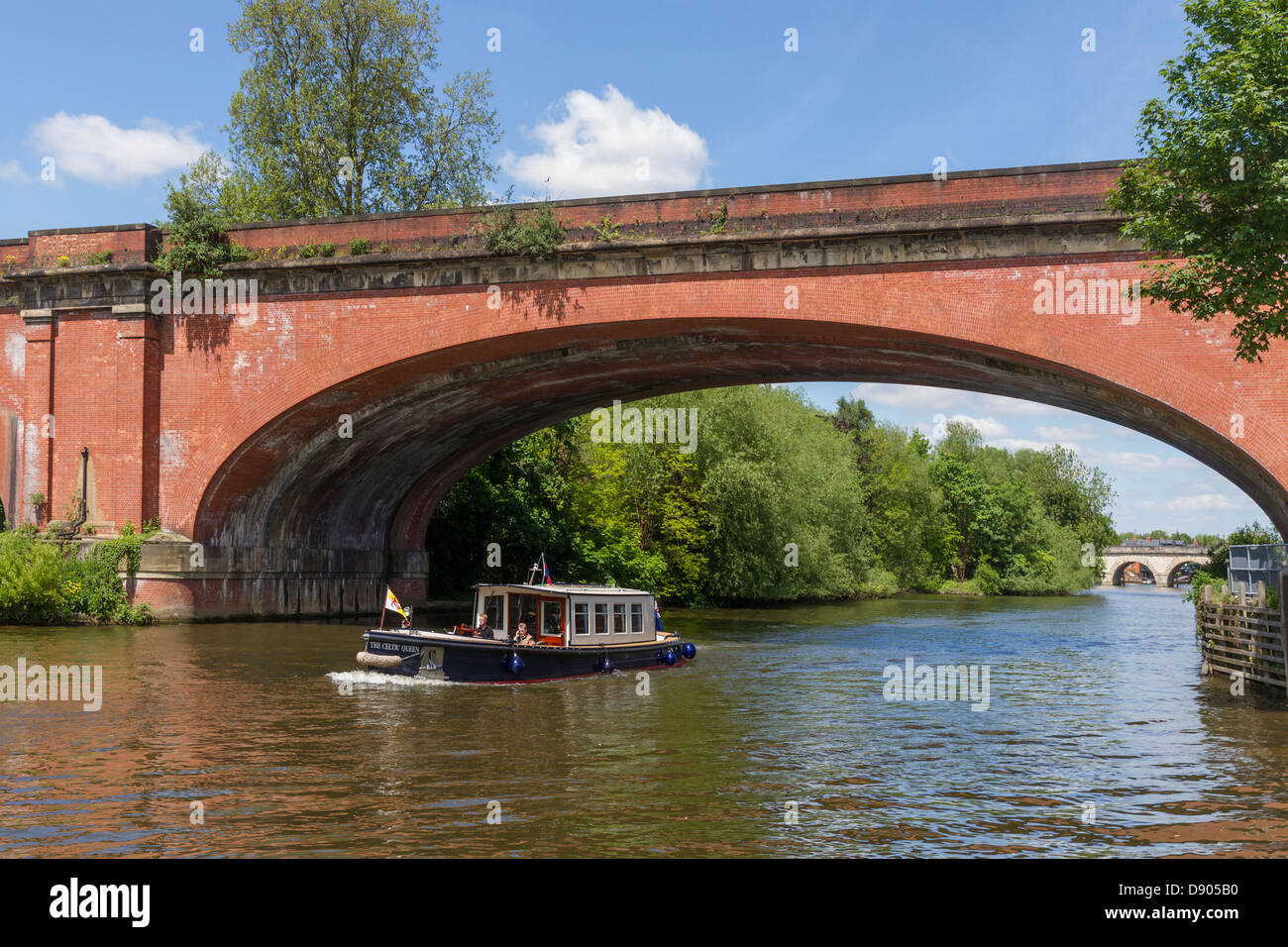 England Berkshire, Maidenhead, Brunel railway bridge over river Thames Stock Photo