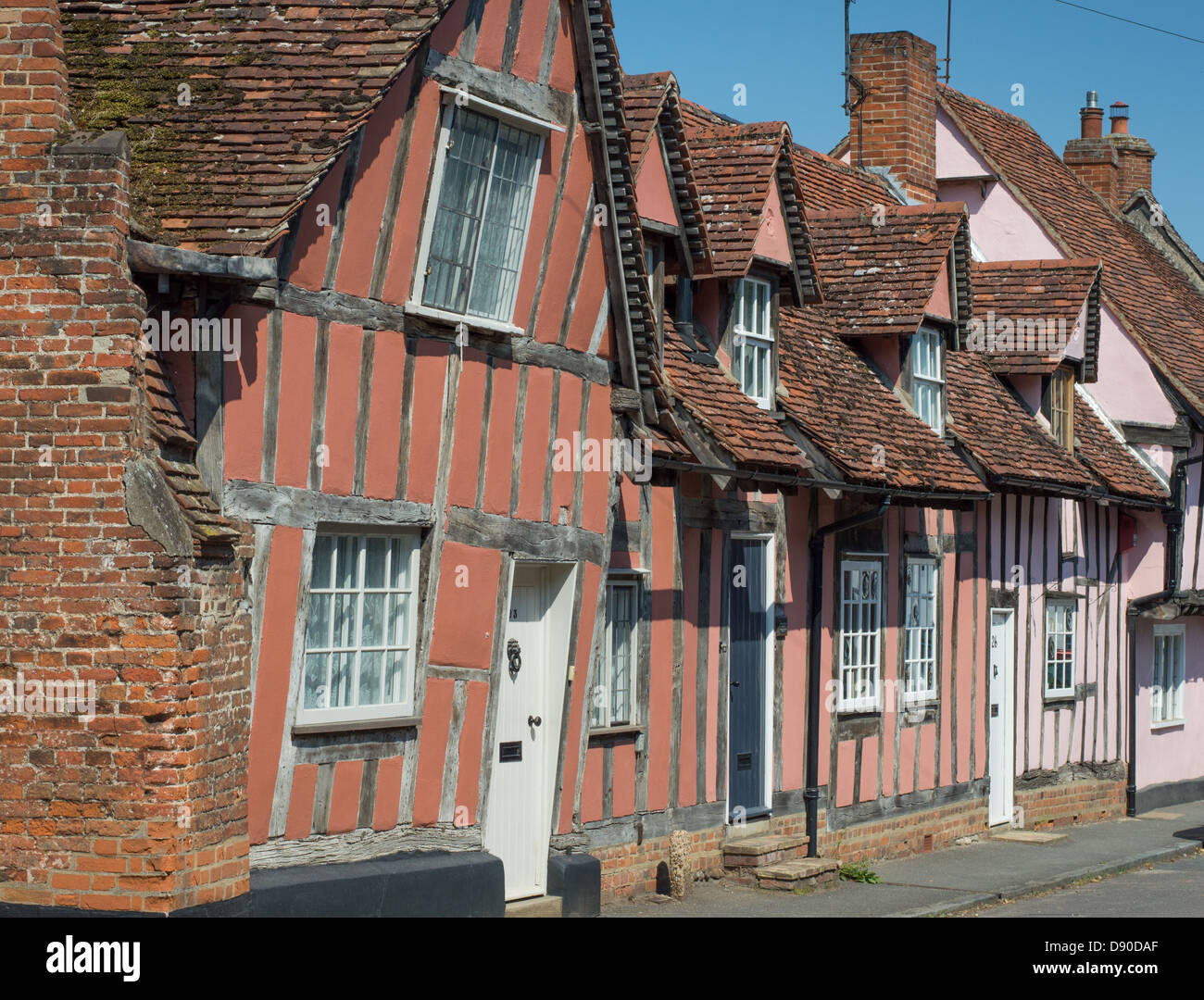 Medieval houses england hi-res stock photography and images - Alamy