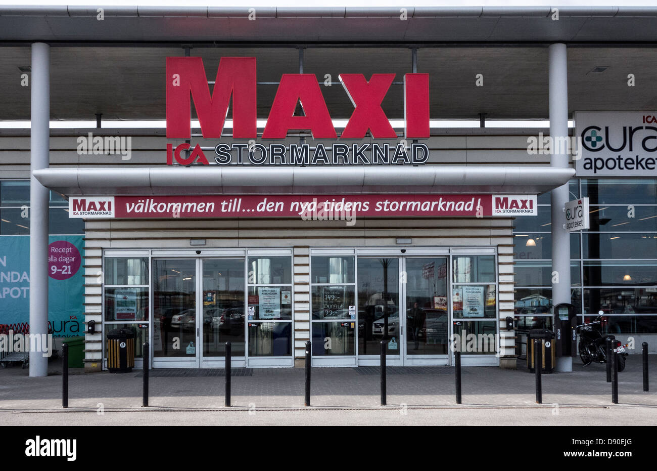 Ica Maxi grocery stores are among the biggest Swedish Supermarket chains.  Torslanda. Göteborg. Sweden Stock Photo - Alamy