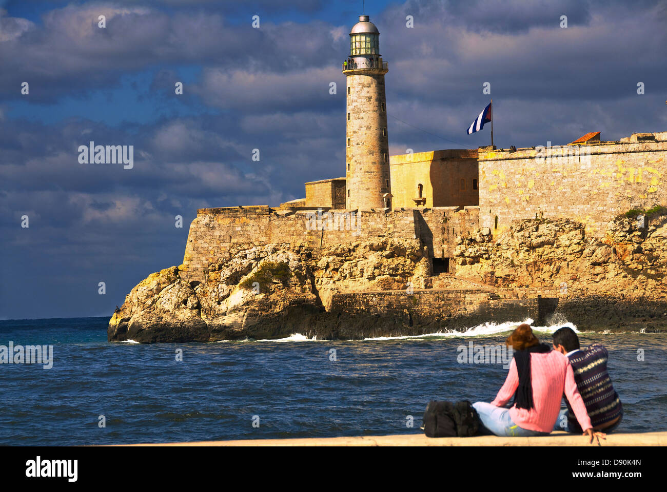 Havana Lighthouse malecon couple Stock Photo Alamy