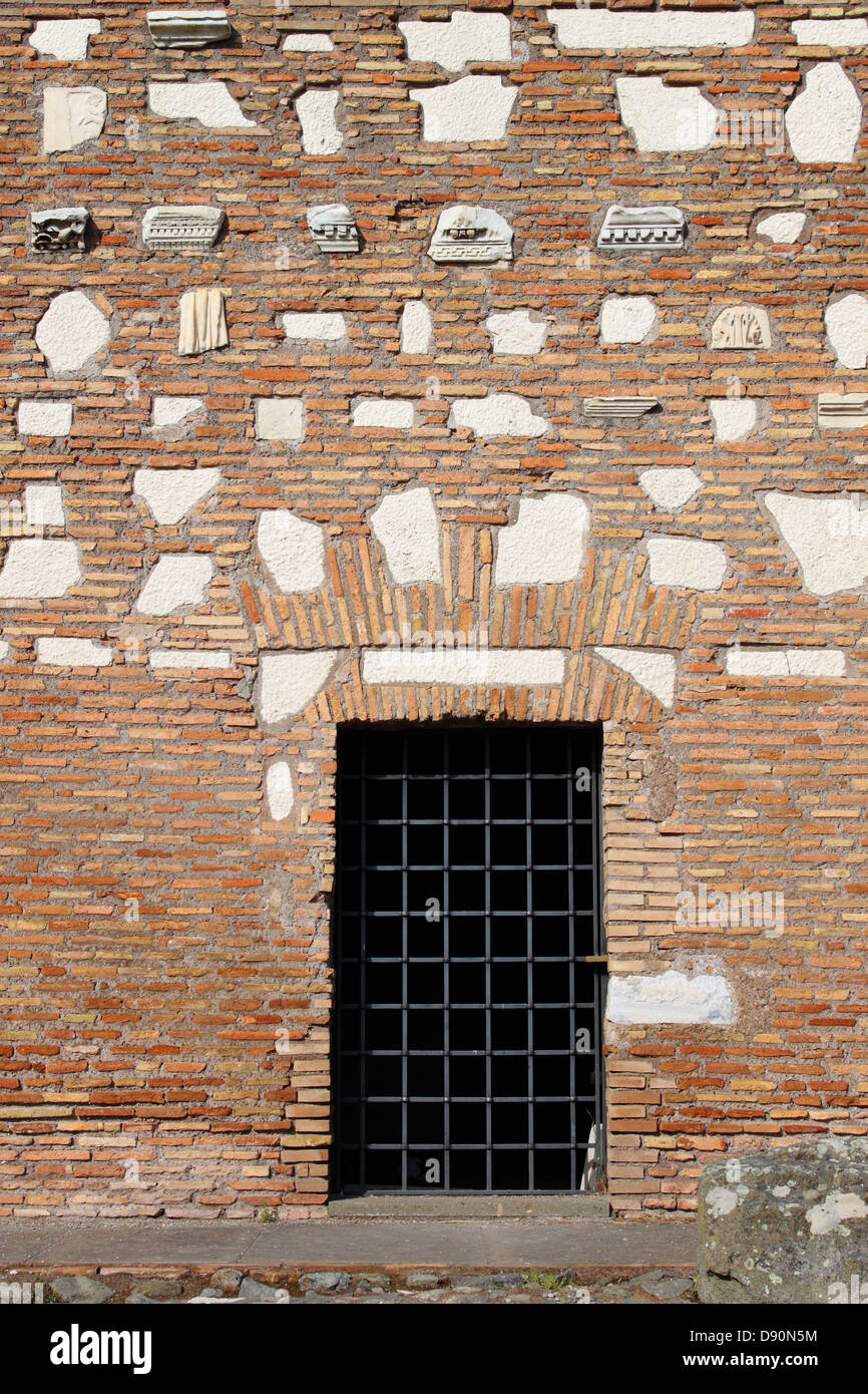 Entrance of an ancient roman house located in Rome, Italy Stock Photo