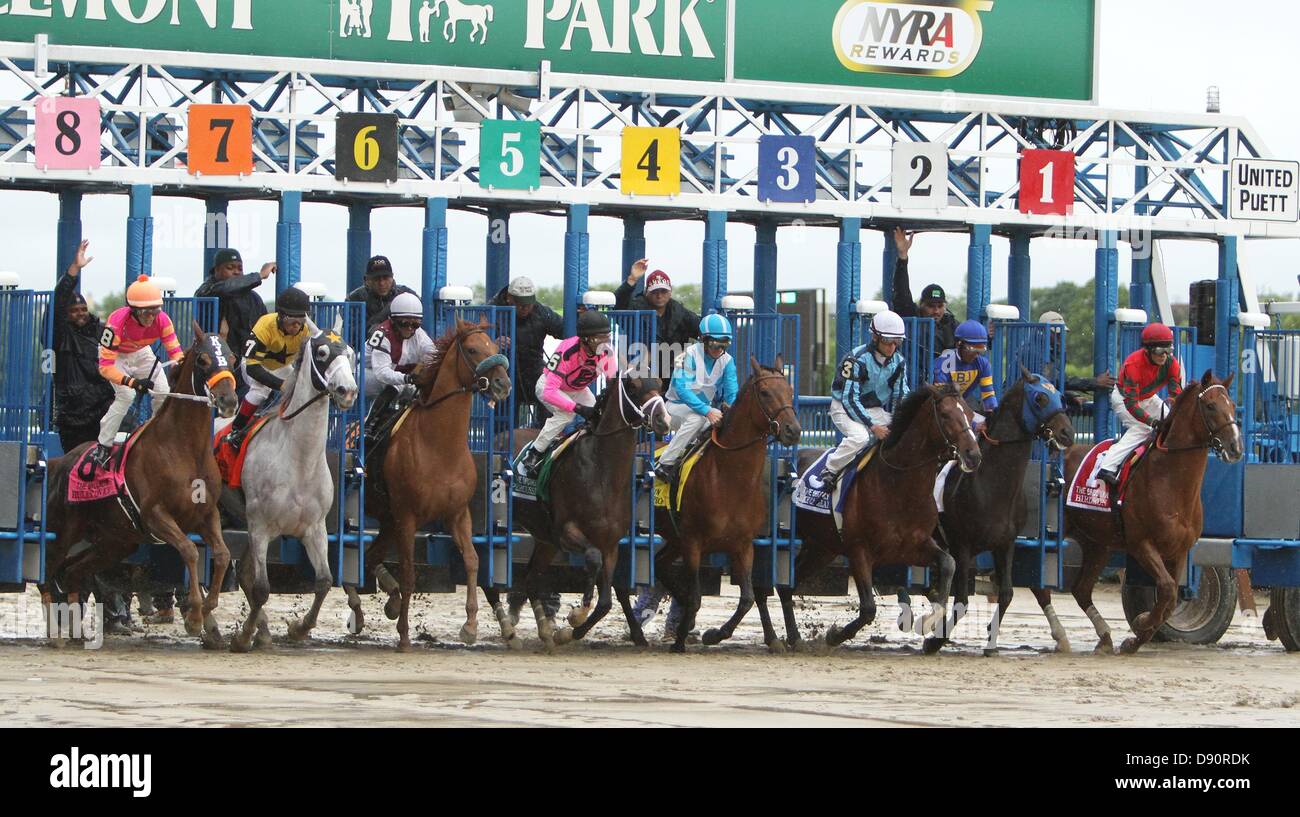 June 7, 2013 - Elmont, New York, U.S. - Calidoscopio with Aaron Gryder score a mild upset in the 125th running of the Grade II Brooklyn Handicap for 3-year olds & up, going 1 1/2 mile, at Belmont Park.  Trainer Mike Puype  Owners Donna Pancha (Credit Image: © Sue Kawczynski/Eclipse/ZUMAPRESS.com) Stock Photo