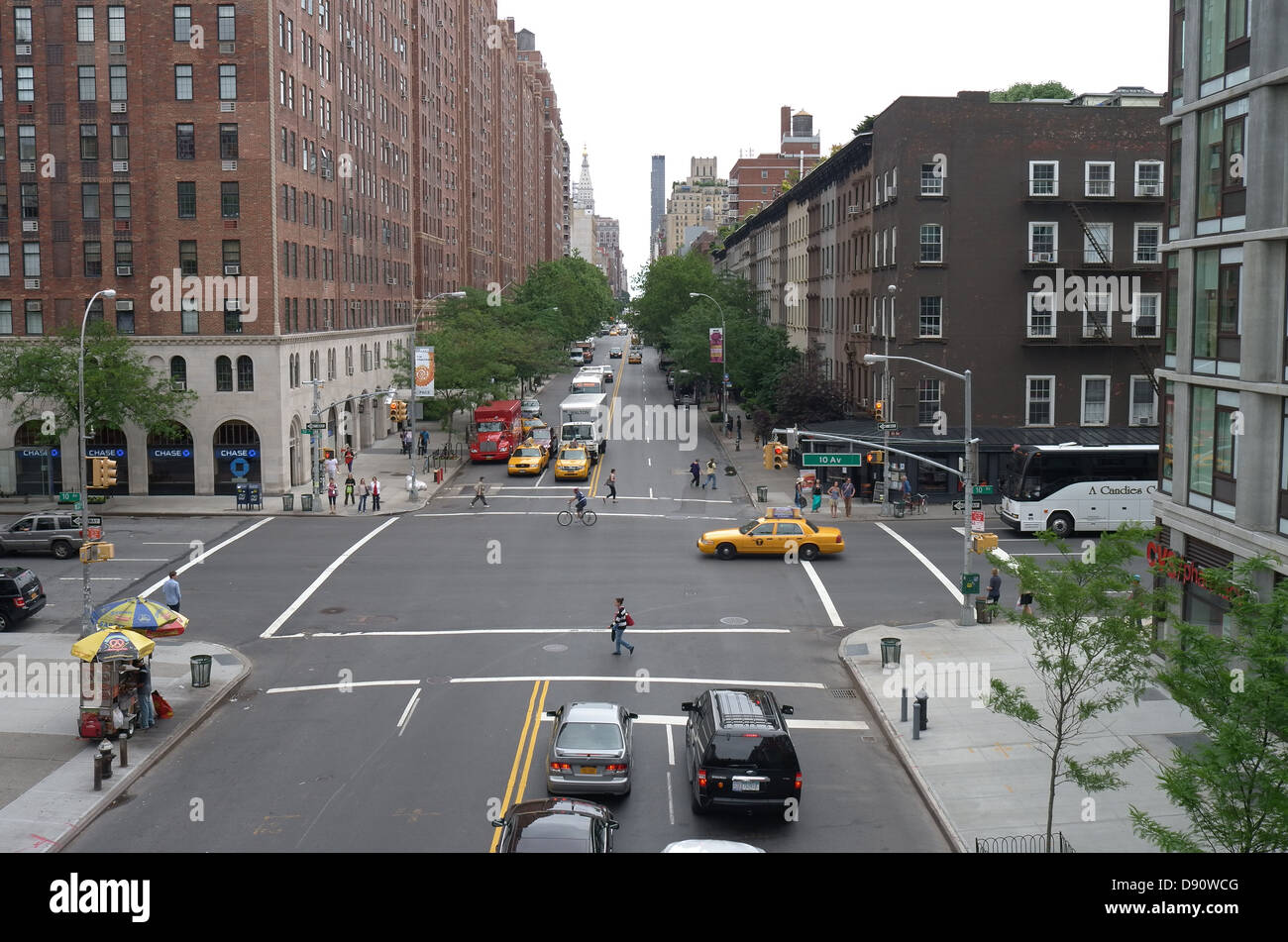 View of the High Line elevated railroad tracks and park in New York City Stock Photo