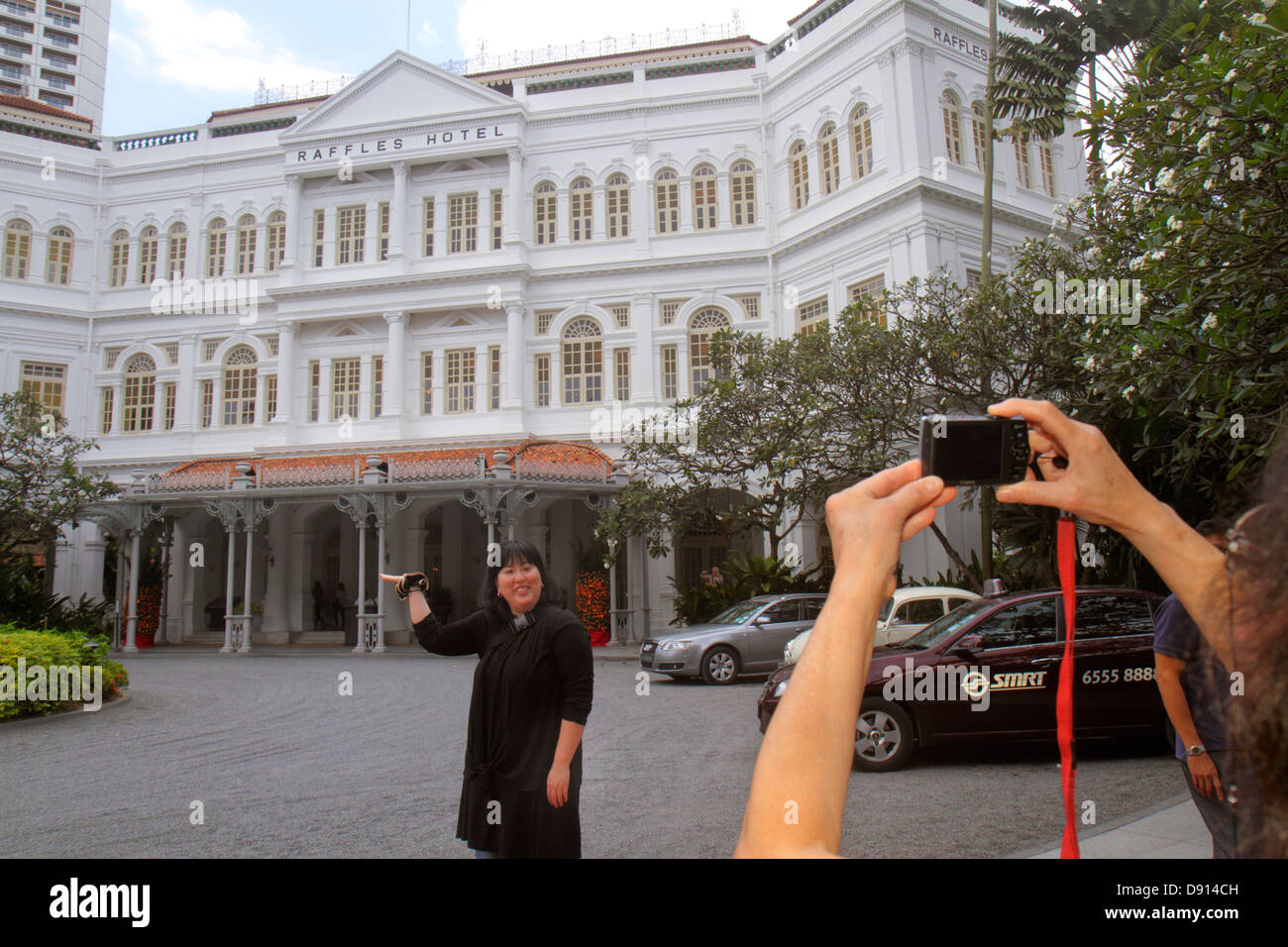 Singapore,Raffles,hotel hotels lodging inn motel motels,front,entrance