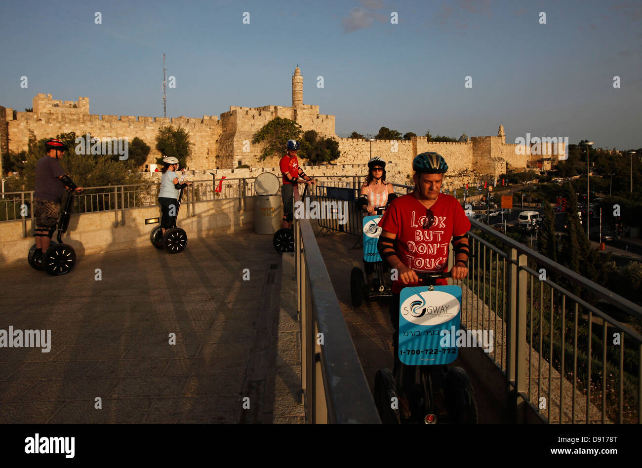 Riding into jerusalem hires stock photography and images Alamy