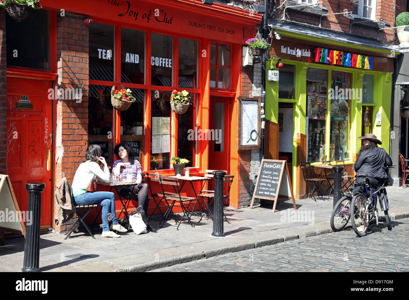 summer day, Essex Street, Temple Bar, Dublin's Left Bank quarter, Ireland Stock Photo