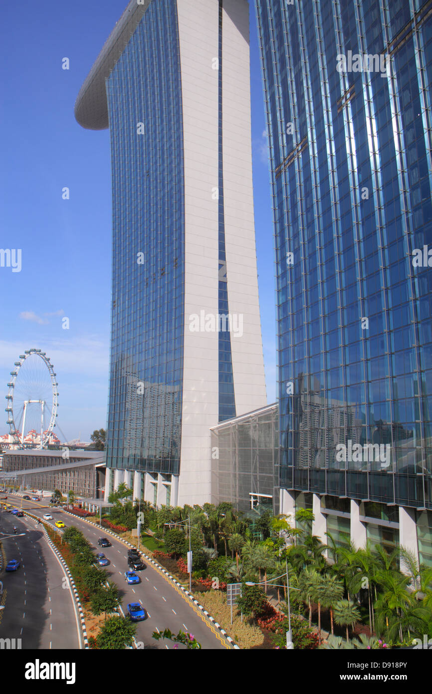 Singapore Marina Bay Sands,hotel,Bayfront Avenue,Skywalk,Singapore Flyer,Ferris wheel,Sing130202158 Stock Photo