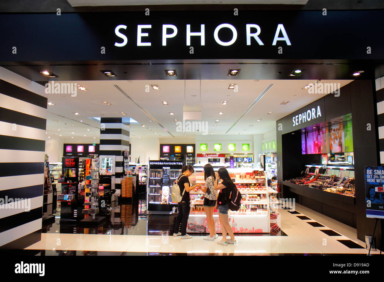 Sephora Store Front Stock Photos Sephora Store Front Stock Images Alamy Sephora Store Front Stock Photos Sephora Store Front Stock Images Alamy